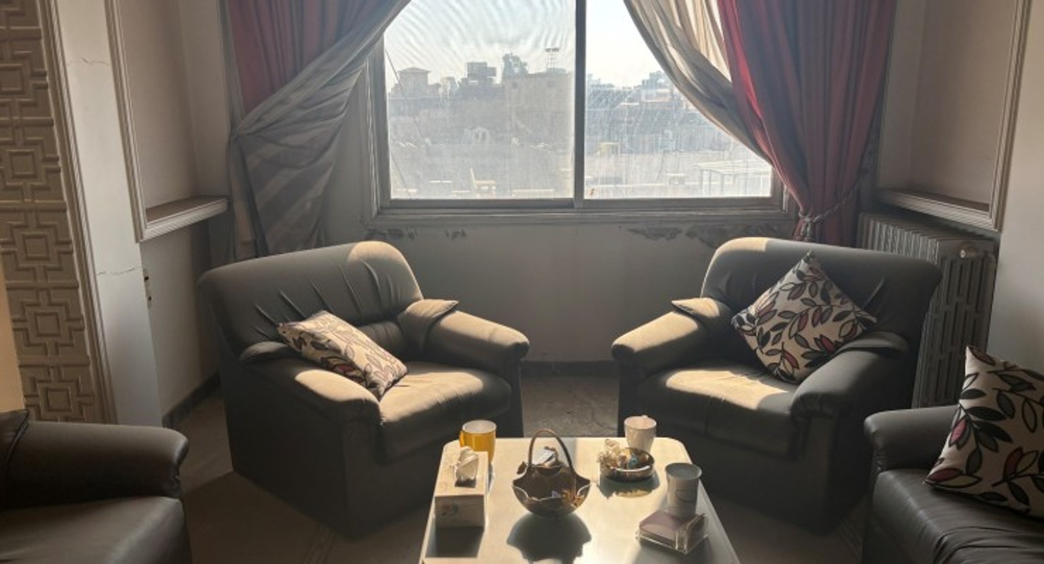 (c) Joumana Seif